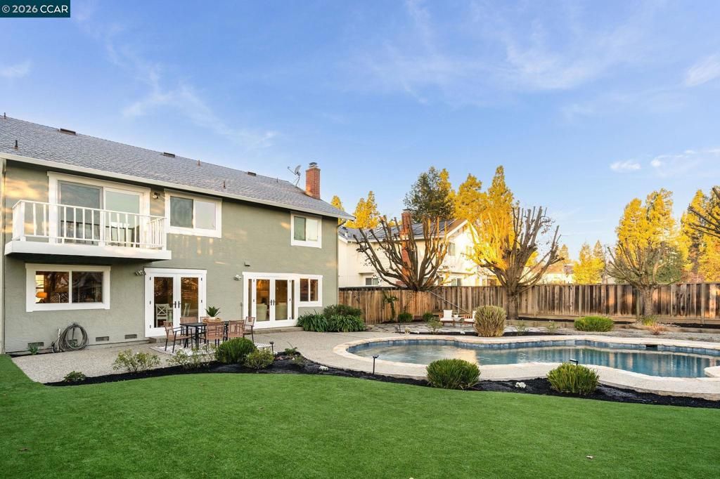 Image 32 of property listing at 633 Lomond Cir, San Ramon, CA 94583