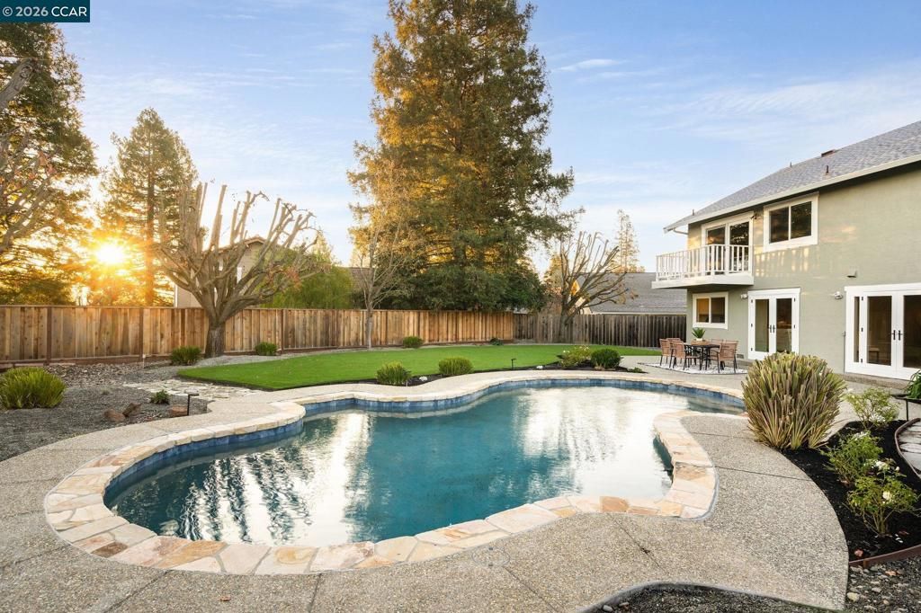 Image 36 of property listing at 633 Lomond Cir, San Ramon, CA 94583