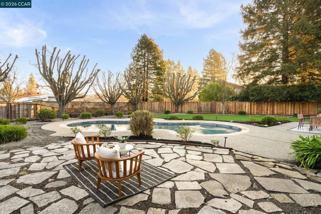 Image 37 of property listing at 633 Lomond Cir, San Ramon, CA 94583