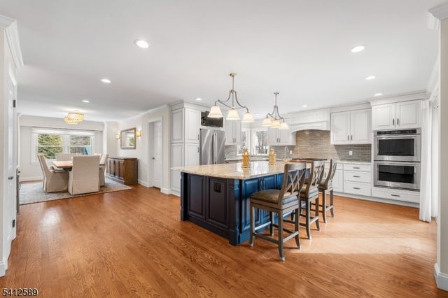 10 Bayberry Ln, Randolph Twp., NJ 07869