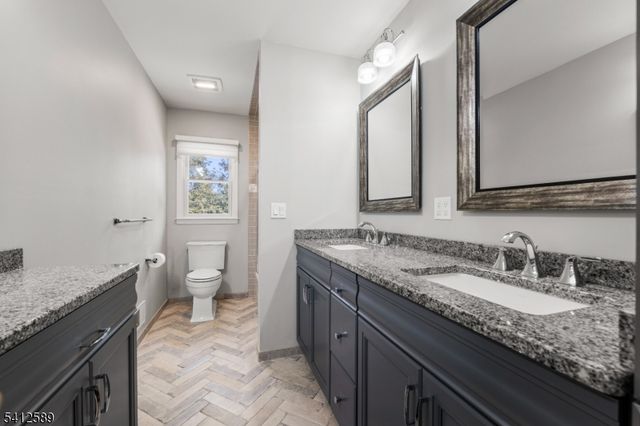 10 Bayberry Ln, Randolph Twp., NJ 07869