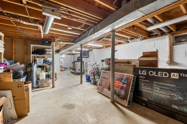 10 Bayberry Ln, Randolph Twp., NJ 07869