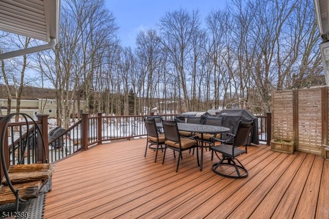 10 Bayberry Ln, Randolph Twp., NJ 07869