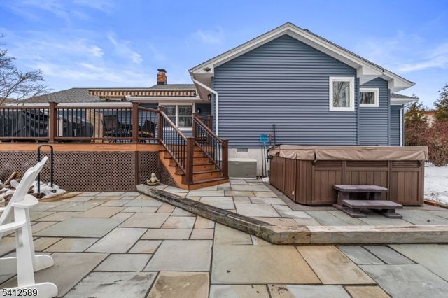 10 Bayberry Ln, Randolph Twp., NJ 07869