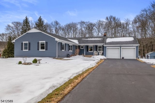 10 Bayberry Ln, Randolph Twp., NJ 07869