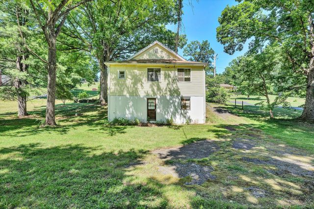 2241 Blue Ridge Springs RD, Blue Ridge, VA 24064