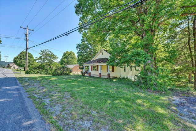 2241 Blue Ridge Springs RD, Blue Ridge, VA 24064