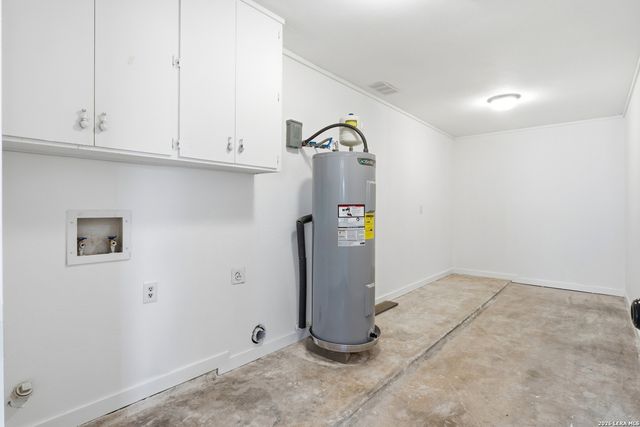 100 Howard Dr, Schertz, TX 78154