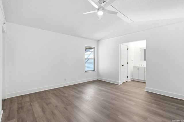 100 Howard Dr, Schertz, TX 78154