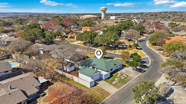 100 Howard Dr, Schertz, TX 78154