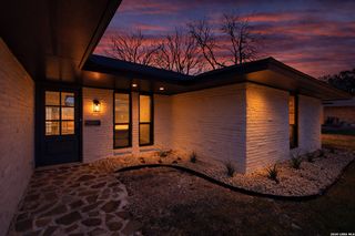 100 Howard Dr, Schertz, TX 78154