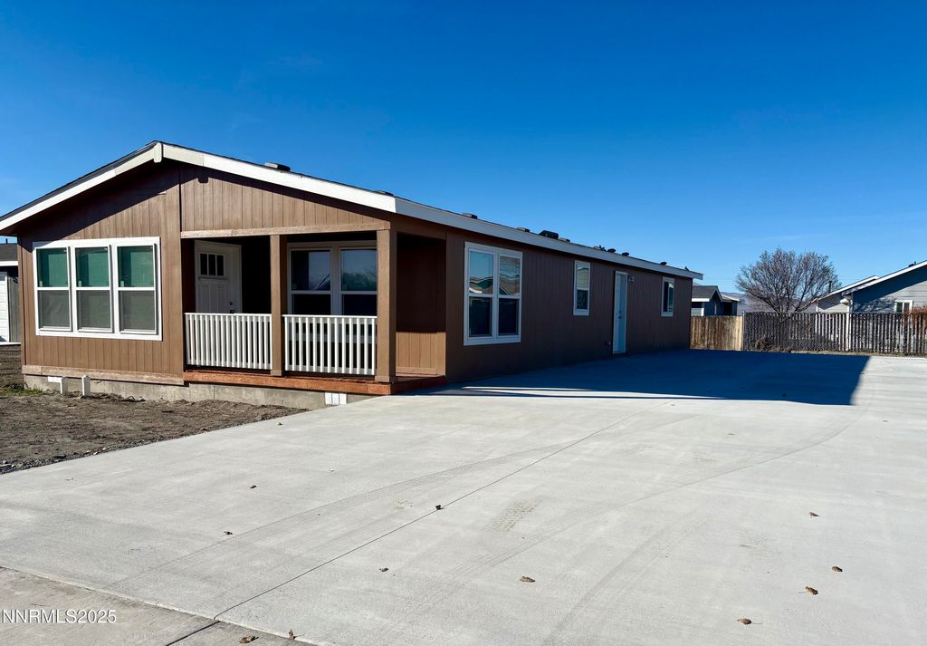 485 Camellia Way, Lovelock, NV 89419