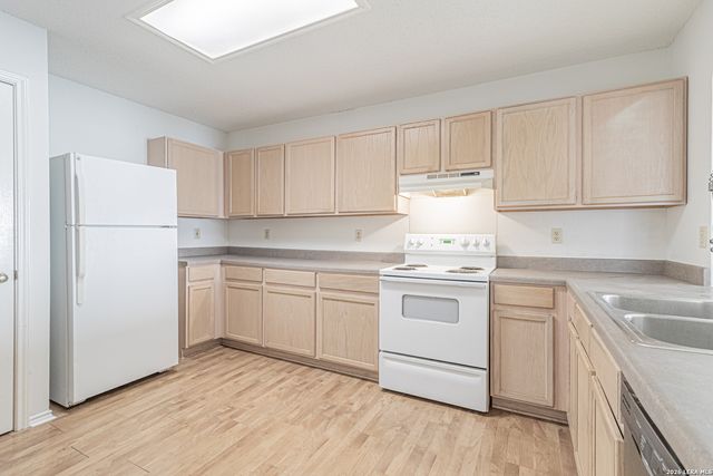 9815 Messenger Pass, San Antonio, TX 78245