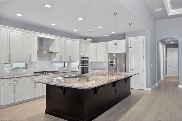 23269 Salinas WAY, Bonita Springs, FL 34135