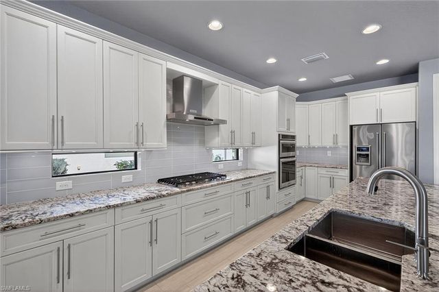 23269 Salinas WAY, Bonita Springs, FL 34135