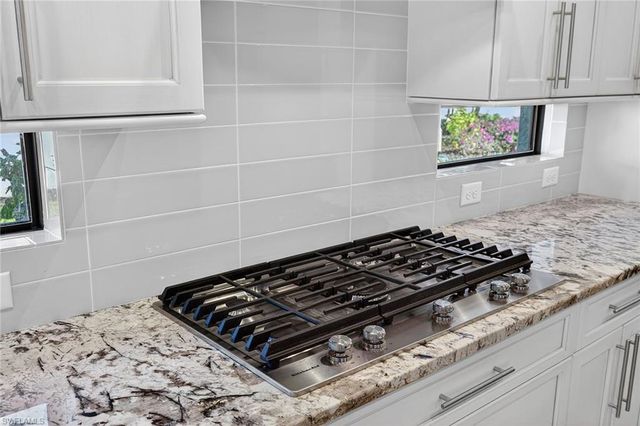 23269 Salinas WAY, Bonita Springs, FL 34135