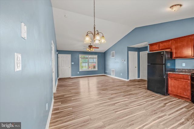 104 OWL AVE, Martinsburg, WV 25405
