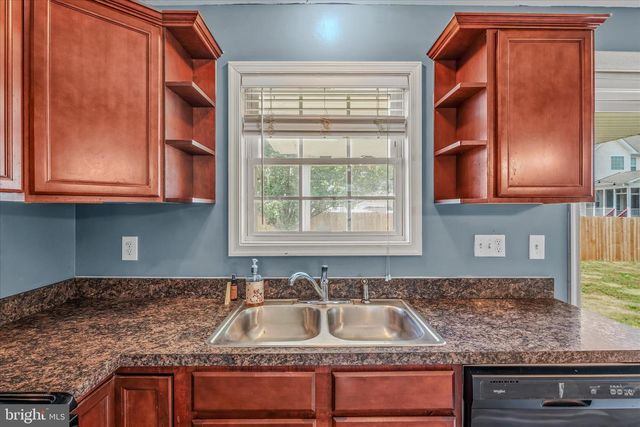 104 OWL AVE, Martinsburg, WV 25405