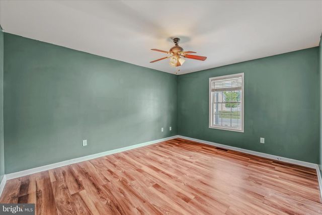 104 OWL AVE, Martinsburg, WV 25405