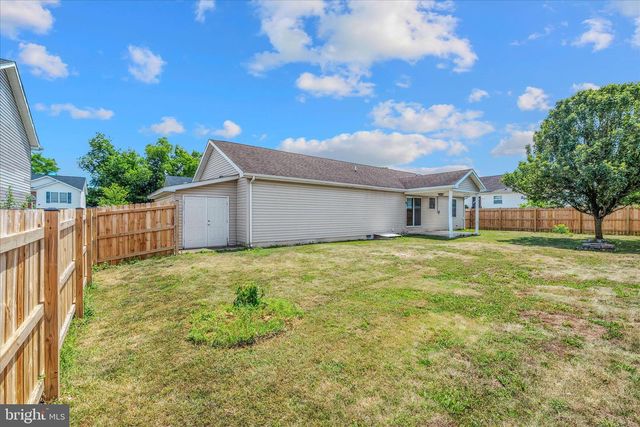 104 OWL AVE, Martinsburg, WV 25405