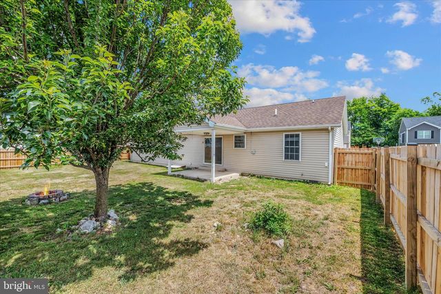 104 OWL AVE, Martinsburg, WV 25405