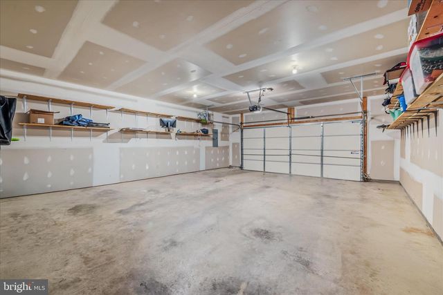 104 OWL AVE, Martinsburg, WV 25405