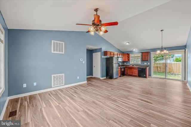 104 OWL AVE, Martinsburg, WV 25405