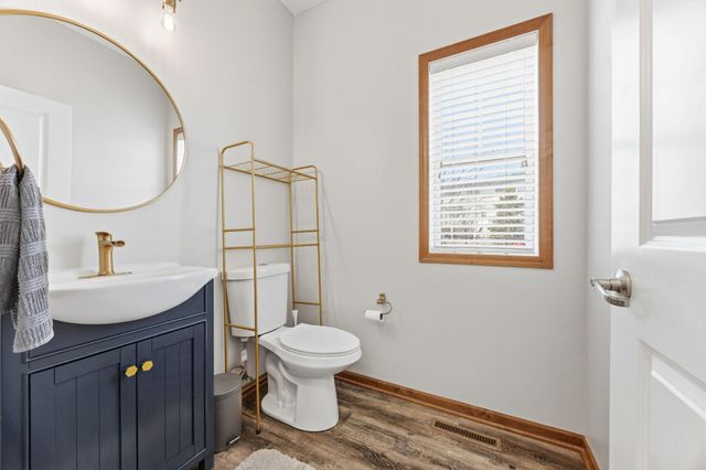 7000 Jenks Drive, Rockford, MN 55373