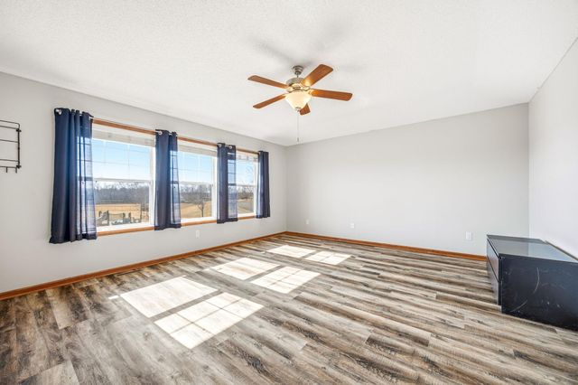 7000 Jenks Drive, Rockford, MN 55373