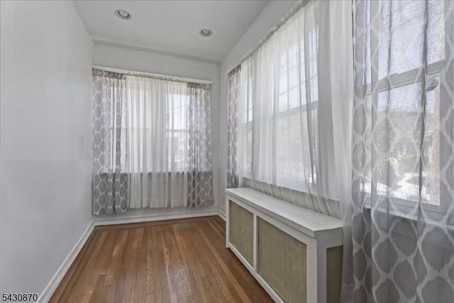 136 Cedar St, Cliffside Park Boro, NJ 07010