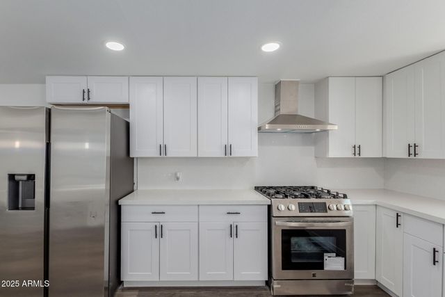 2050 W Dunlap Avenue D52, Phoenix, AZ 85021