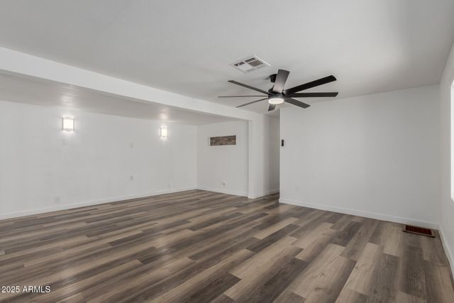 2050 W Dunlap Avenue D52, Phoenix, AZ 85021