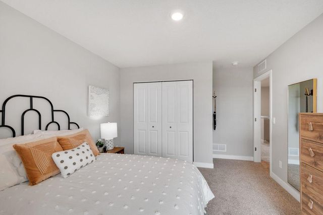 13736 Kaylemore Trail, Rosemount, MN 55068