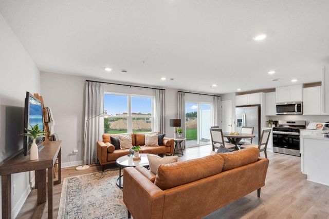 13736 Kaylemore Trail, Rosemount, MN 55068