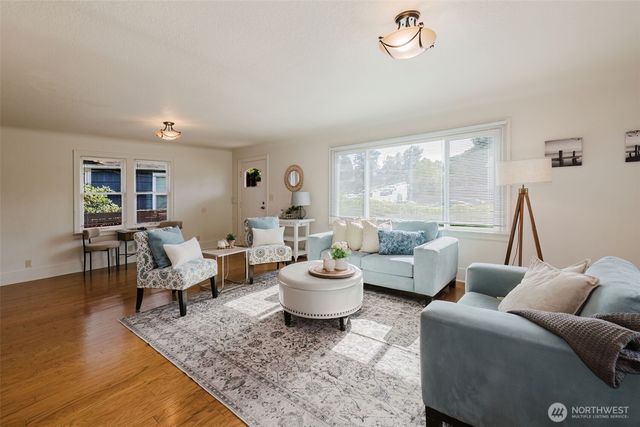 1108 Warren Avenue, Bremerton, WA 98337