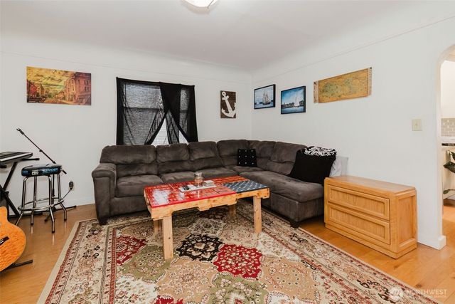 1108 Warren Avenue, Bremerton, WA 98337