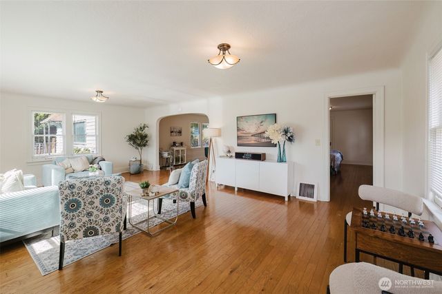 1108 Warren Avenue, Bremerton, WA 98337