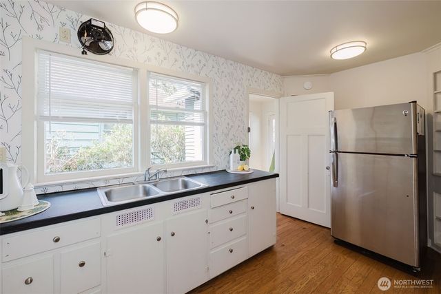 1108 Warren Avenue, Bremerton, WA 98337