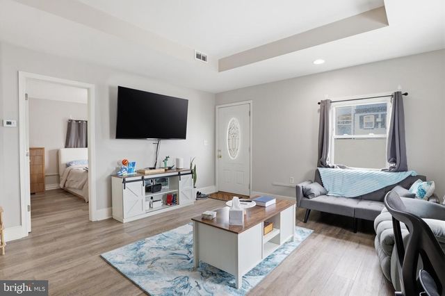 3514 WALNUT ST, Harrisburg, PA 17109