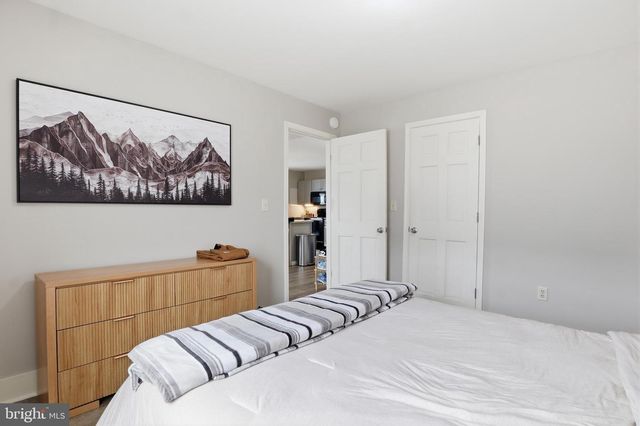 3514 WALNUT ST, Harrisburg, PA 17109