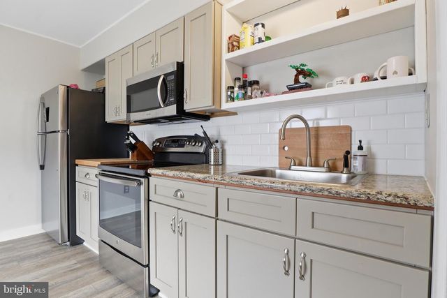 3514 WALNUT ST, Harrisburg, PA 17109