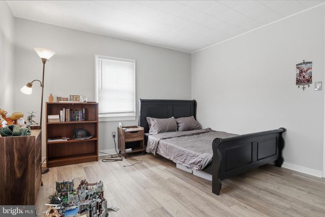 3514 WALNUT ST, Harrisburg, PA 17109