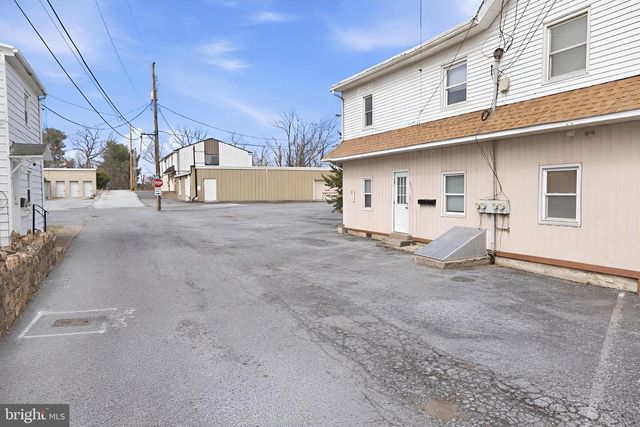 3514 WALNUT ST, Harrisburg, PA 17109