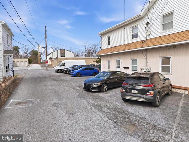 3514 WALNUT ST, Harrisburg, PA 17109