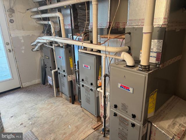 3514 WALNUT ST, Harrisburg, PA 17109