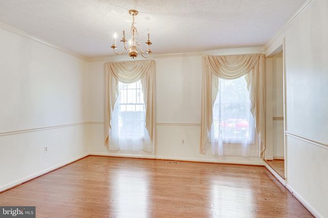 5931 OAKLAND PARK DR, Burke, VA 22015