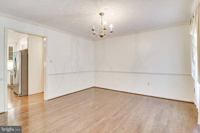 5931 OAKLAND PARK DR, Burke, VA 22015