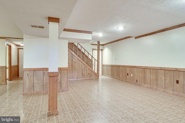 5931 OAKLAND PARK DR, Burke, VA 22015