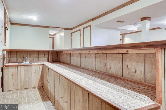 5931 OAKLAND PARK DR, Burke, VA 22015