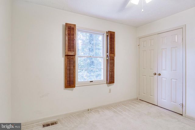 5931 OAKLAND PARK DR, Burke, VA 22015